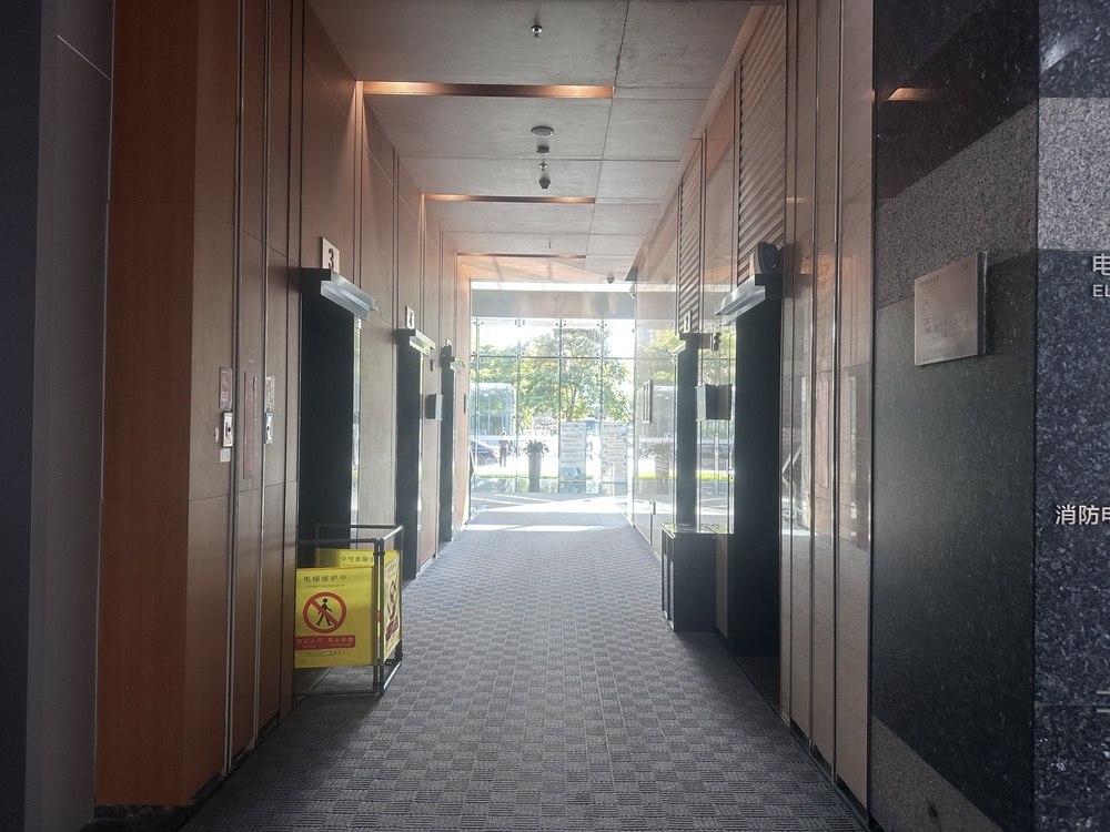 电梯厅1